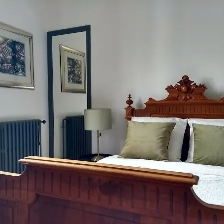 Number15 Bed & Breakfast