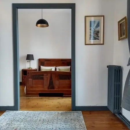 Bed & Breakfast Number15 4*