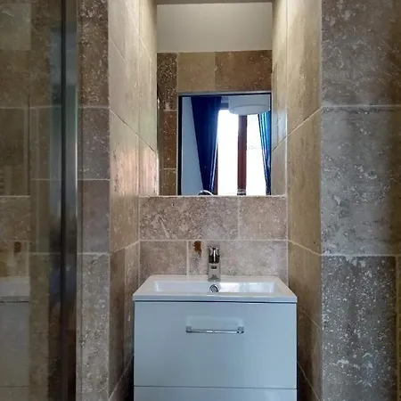 Bed & Breakfast Number15 Carcassonne