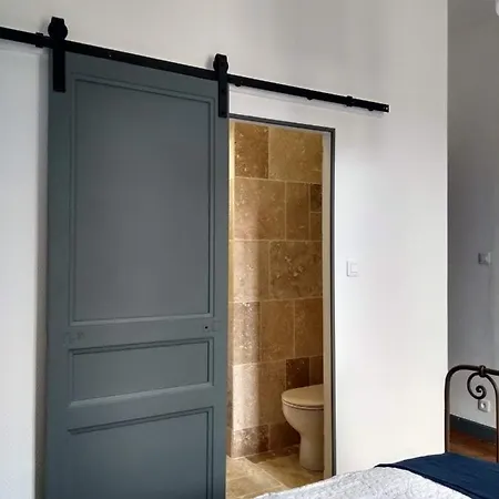 Number15 Bed & Breakfast *