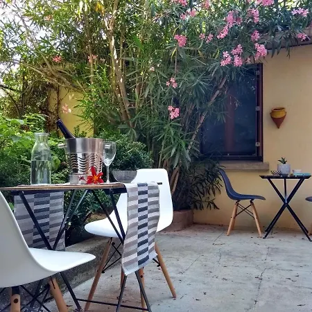 Number15 Bed & Breakfast Carcassonne